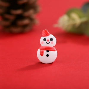 Miniatuur sneeuwpop beeldje van hars met rode muts en sjaal voor kerstmis decoratie