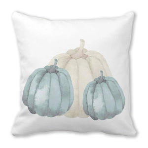 Detalle de funda de almohada de piel de melocotón con estampado de calabaza acuarela