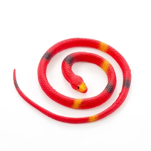 70cm realistic rubber snake toy for Halloween pranks with red yellow and black patterns