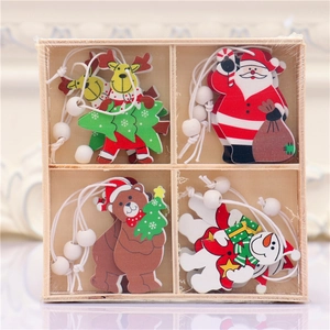 Lot de 12 ornements de Noël en bois peint dans un coffret cadeau pour sapin de Noël