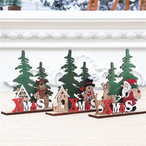 Lot de 3 décorations de Noël XMAS en bois avec Père Noël, bonhomme de neige et renne