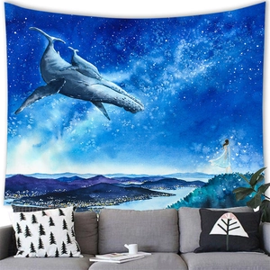 Detalle del tapiz de ballena del cielo de ensueño con textura suave en una sala de estar