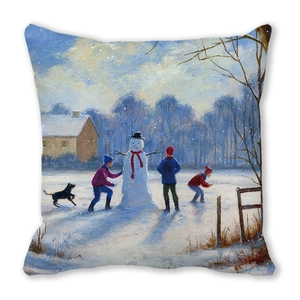 Detail van de kussenhoes van perzikhuid met winterkinderen en een sneeuwpop