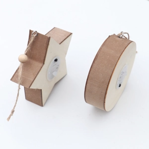 Luminous wooden Christmas ornaments with star and round shapes for festive tree decoration