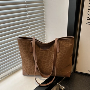 Minimalist PU Faux Suede Leopard Print Tote Bag For Women Urban Large Capacity Shoulder Bag Casual Commuting Zipper Bag