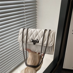 Sac Bandoulière Matelassé en Cuir PU Rétro pour Femmes Couleur Unie Chaîne Petit Sac Carré Avec Boucle Décorative de Verrouillage