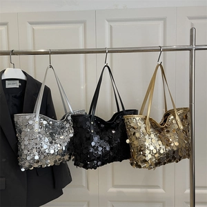 Elegante borsa tote con paillettes da donna in argento, oro e nero con finitura lucida