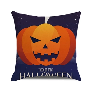 Halloween Kissenbezug mit geschnitztem Kürbis Jack-o'-Lantern auf dunkelblauem Grund