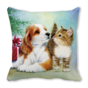 Détail de la housse de coussin douce avec chat et chien pour Noël et fêtes