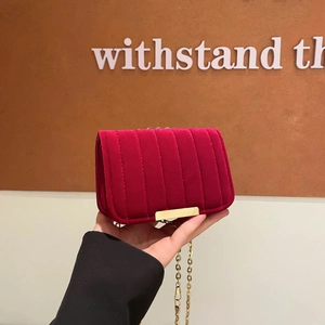 Sac Bandoulière Vintage en Velours Matelassé pour Femmes Petit Sac à Épaule à Rabat Élégant Sac de Soirée