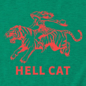 Gros plan du t-shirt vert avec impression sérigraphiée rouge Hell Cat et tigre