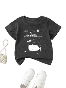 T-shirt gris foncé pour bébé avec imprimé baleine, chaussures et accessoires en perles