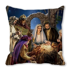 Détail de l'impression de la Nativité sur housse de coussin en peau de pêche douce
