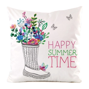 Détail de l'imprimé floral aquarelle Happy Summer Time sur une housse de coussin blanc