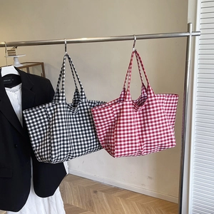 Große Gingham Canvas Tragetasche in Schwarz und Rot Kariert für den Sommer Einkaufstasche