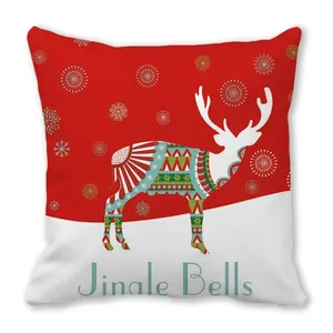 Vue détaillée de la taie d'oreiller de Noël élan avec flocons et texte Jingle Bells