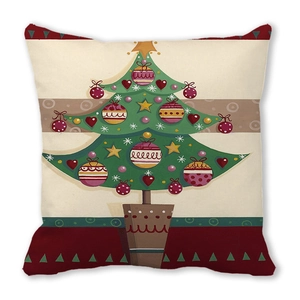 Detalle de funda de cojín de piel de melocotón con árbol de Navidad dibujado a mano y corazón