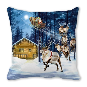 Detail eines Kissenbezugs mit Weihnachtsmann und Hütte auf blauem Stoffbezug