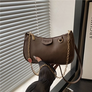Niche Design Minimalist Litchi Texture Baguette Bag For Women Summer Fashionable Crossbody Shoulder Bag With Strawberry Pendant