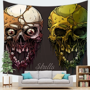 Detail eines kunstvollen Totenkopf-Wandteppichs mit rot-grünen Grafiken im modernen Wohnzimmer