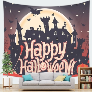 Detail van Halloween wandtapijt met zwart kasteel, vleermuizen en tekst erop