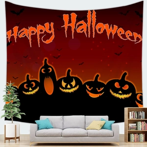 Detail van Halloween wandtapijt met pompoenlantaarns en vleermuizen in de woonkamer