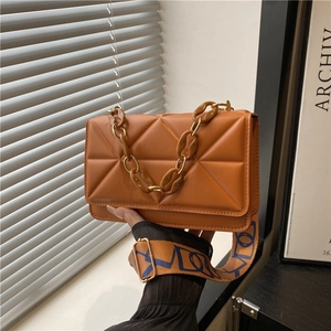 Women PU Leather Geometric Quilted Crossbody Bag Stylish Chain Wide Shoulder Strap Daily Fashion Flap Square Handbag