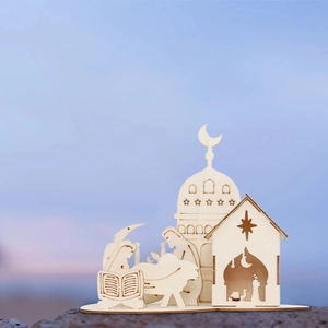 Décoration de l'Aïd en bois découpé au laser avec croissant de lune et mosquée