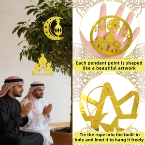 Decorazioni appese dorate per Eid Mubarak con sagome di moschee lune e stelle