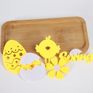 Détails des autocollants de Pâques en feutre jaune avec poussins et fleurs pour déco DIY