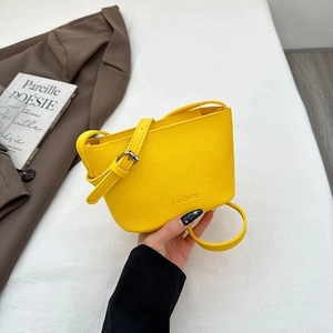 Sac seau jaune à motif litchi tendance avec bandoulière réglable et gaufrage Fashion