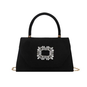 Sac à main élégant en velours noir avec boucle en strass et bandoulière chaîne dorée