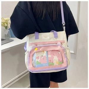 Dettaglio borsa in tela stile Harajuku con finestra trasparente e graziose cartoline cartoon