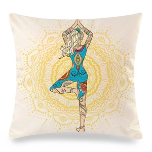 Dettaglio della federa mandala yoga con silhouette femminile in posa dell'albero