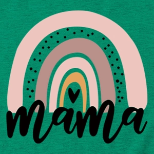Detail eines grünen T-Shirts mit Regenbogen, schwarzem Herz und Mama-Aufdruck
