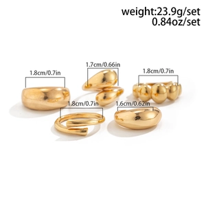 Détails du lot de 5 bagues géométriques dorées avec étiquettes de taille et de poids