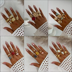 Ensemble de Bagues Vintage en Alliage avec Strass et Perles d'Imitation pour Femmes Bohème Géométrique Or Argent Plaqué Bagues de Doigt Empilables Bijoux Cadeau