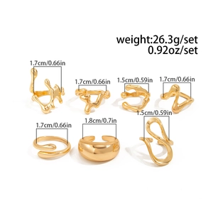 Detailed view of irregular fluid gold ring set with weight and size specifications