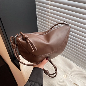 Sac Bandoulière Demi-Lune Pour Femmes Cuir PU Sac À Épaule Croissant Minimaliste Avec Sangle Nouée Sac À Main Mode