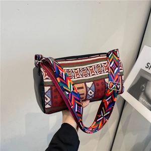 Sac Bandoulière Cylindrique Tissé À Motifs Géométriques Ethniques Pour Femmes Large Bandoulière Réglable Sac Seau Rayé Boho