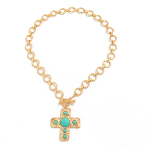 Collar bohemio dorado con colgante de cruz turquesa y cierre OT de estilo retro