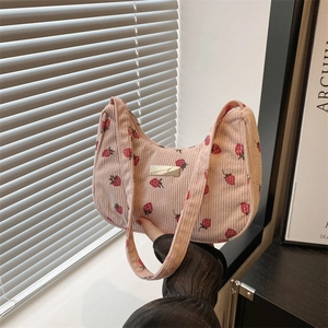 Fashion Canvas Crescent Shoulder Bag Vintage Floral Strawberry Pattern Underarm Bag For Women Daily Casual Small Hobo Handbag