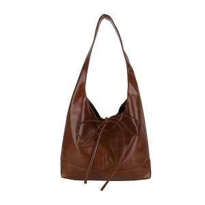 Retro brown oversized tote bag with bow detail and oil-wax leather texture for women
