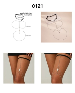 Détails de la chaîne de cuisse bohème avec pendentifs coquillage et bande élastique