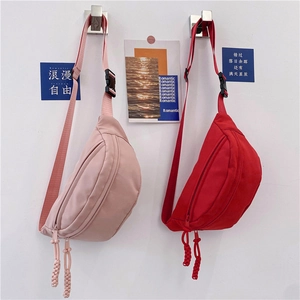 Bolso de pecho de nailon impermeable en rosa claro y rojo con correa ajustable