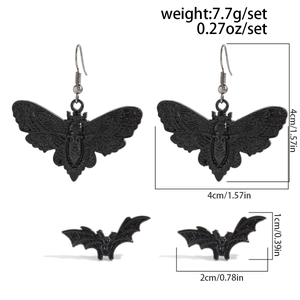Dettagli del set orecchini gotici neri con falena e pipistrello con misure