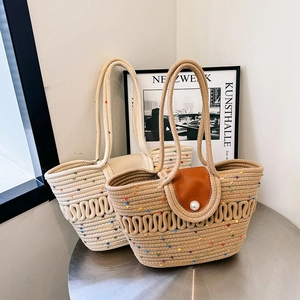 Woven tote bags with pearl buckle in beige and khaki for summer fashion
