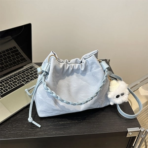 Borsa a Secchiello Tracolla Donna Pelle Sintetica Piegghettata Nuvola Manico Intrecciato Coulisse Moda Quotidiana Borsa Spalla