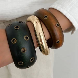Bracciali Rigidi Larghi Legno E Lega Metallo Decorazione Occhielli Stile Retro Boho Accessorio Moda Per Donne