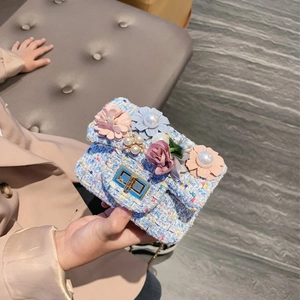 Borsa a tracolla in tweed blu e bianco per bambina con fiori 3D e perle